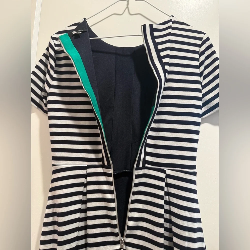 Kut from the Kloth Navy,‎ White & Green Striped Dress Size 0
